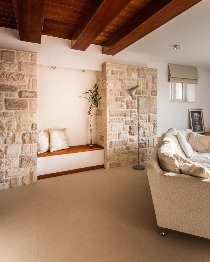 שיבניק Luxurious City Retreat With Pool מראה חיצוני תמונה